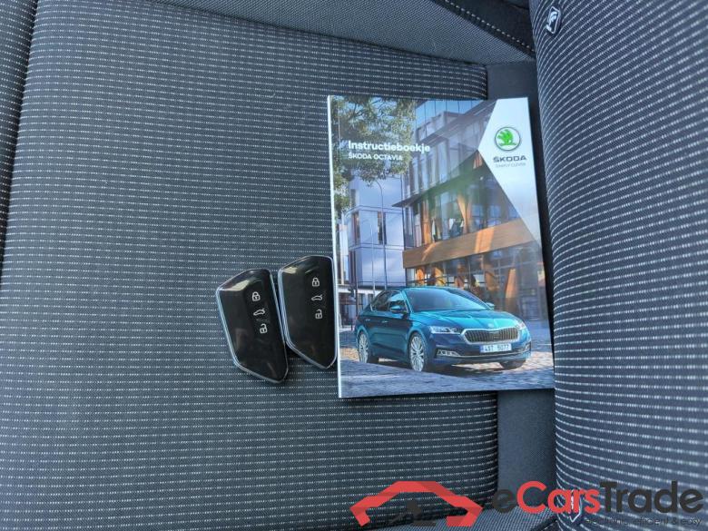 SKODA Octavia Combi 81 kW #6