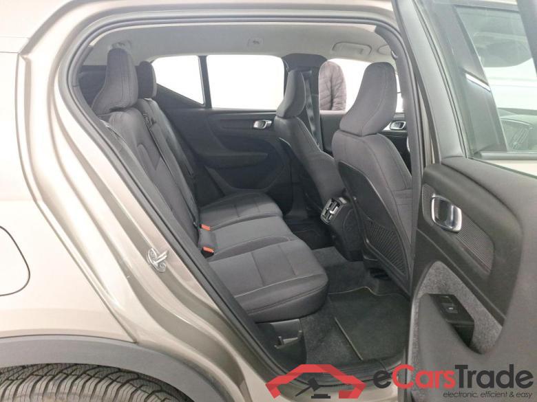 VOLVO XC40 1.5 T3 MOMENTUM PRO AUTO Winter #6