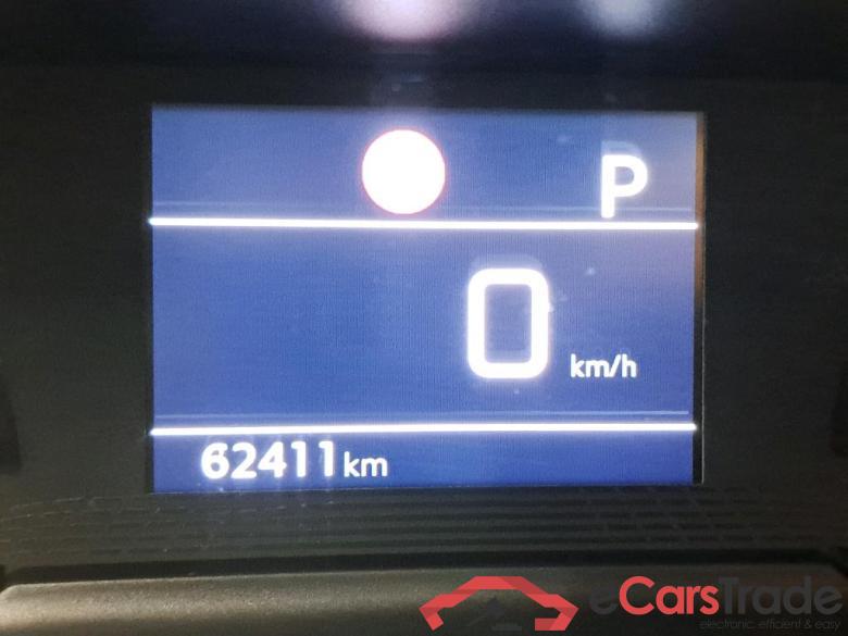 PEUGEOT - PEU 2008 BlueHDi 130PK EAT8 Allure Pack With Heated Seats & Connect & Keyless #5