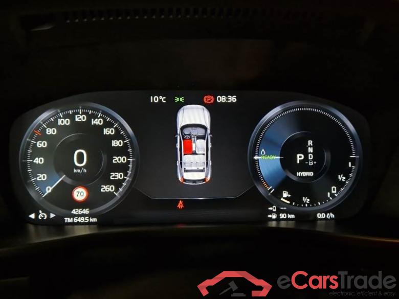 Volvo 11 VOLVO XC40 / 2021 / 5P / SUV T4 RECHARGE PLUG-IN AUTO CORE #4