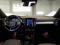 preview Volvo XC40 #2