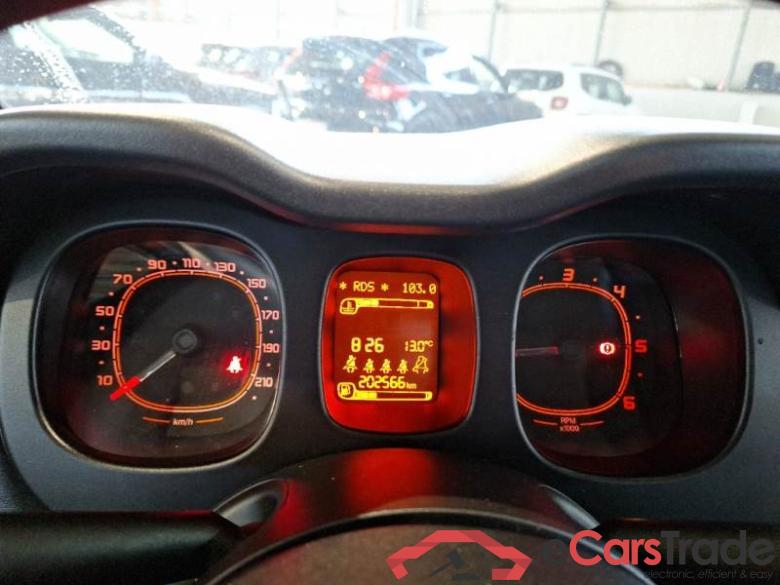 Fiat 7 FIAT PANDA / 2011 / 5P / BERLINA 1.3 MJT 95CV SeS E6 EASY #4