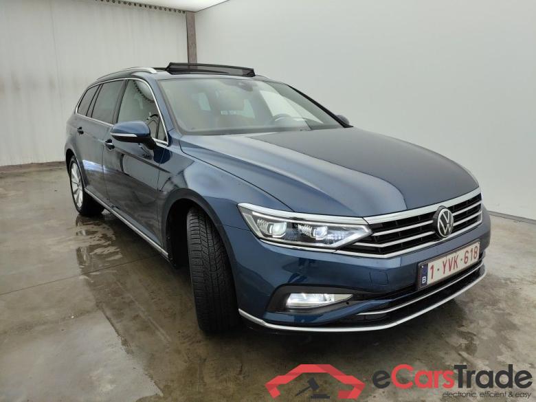 Volkswagen Passat Variant 1.5 TSI OPF DSG7 Elegance Business 5d #2
