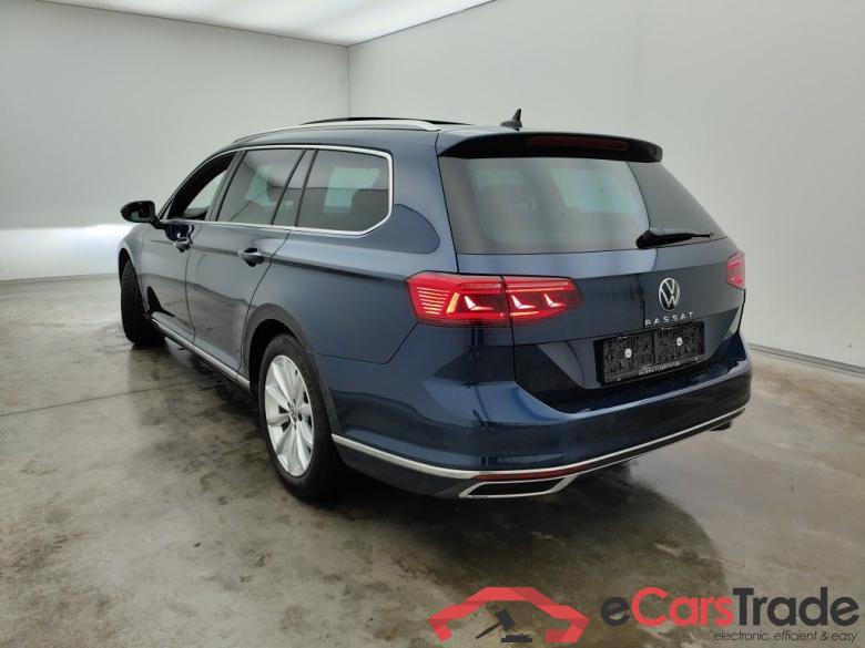 Volkswagen Passat Variant 1.5 TSI OPF DSG7 Elegance Business 5d #3