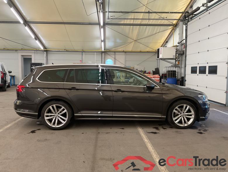 Volkswagen Passat Variant 2.0 TDI 190Hp R-Line Aut. Pano LED-Matrix Virtual Navi 1/2 Sport-Leather-Alcantara KeylessGo Camera Klima PDC ... #2