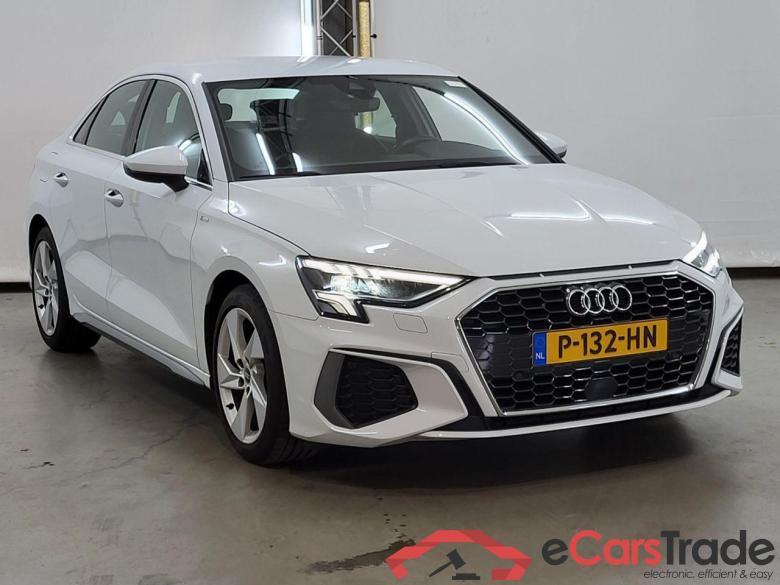 AUDI A3 Limousine 30 TFSI S edition #2
