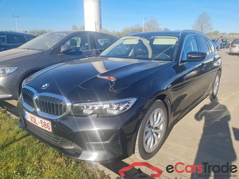 BMW - BMW 3 TOURING 318dA 150PK Advantage Pack Business Plus With Vernasca Sport Seats & PDC Front & Rear #1