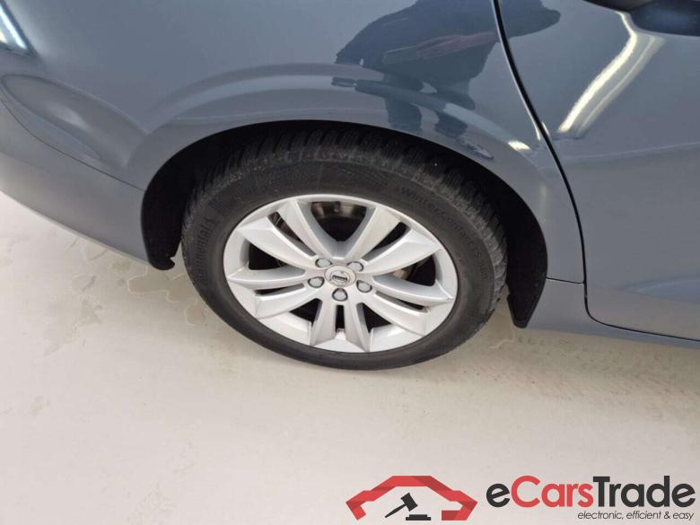 VOLVO V60 2.0 D3 MOMENTUM PRO GEARTRONIC #6