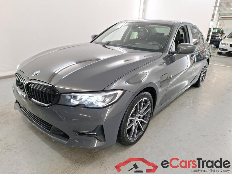 BMW 3 - 2019 330eA PHEV Business #1