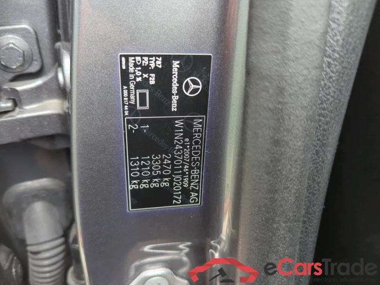 MERCEDES-BENZ EQA  #3