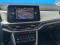 preview Volkswagen T-Roc #2