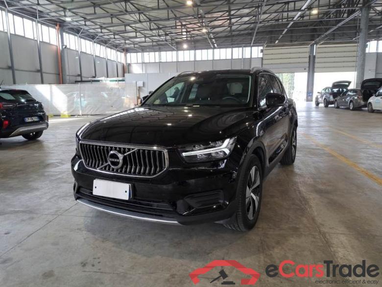 Volvo 78 VOLVO XC40 / 2017 / 5P / FUORISTRADA T4 PLUG-IN HYBRID AUTO RECH INSC EXPR N1 #1