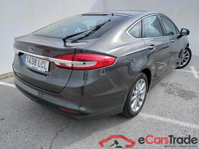 Ford 2.0 TDCi 110kW (150CV) Titanium 235 FORD Mondeo / 2014 / 5P / berlina con portón 2.0 TDCi 110kW (150CV) Titanium 235 #2