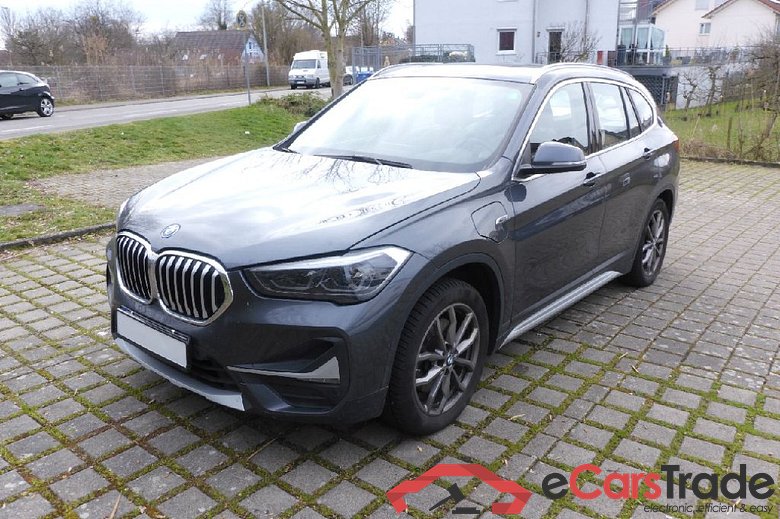 BMW X1 ´15 Baureihe X1 xDrive 25 e xLine 1.5 162KW AT6 E6d