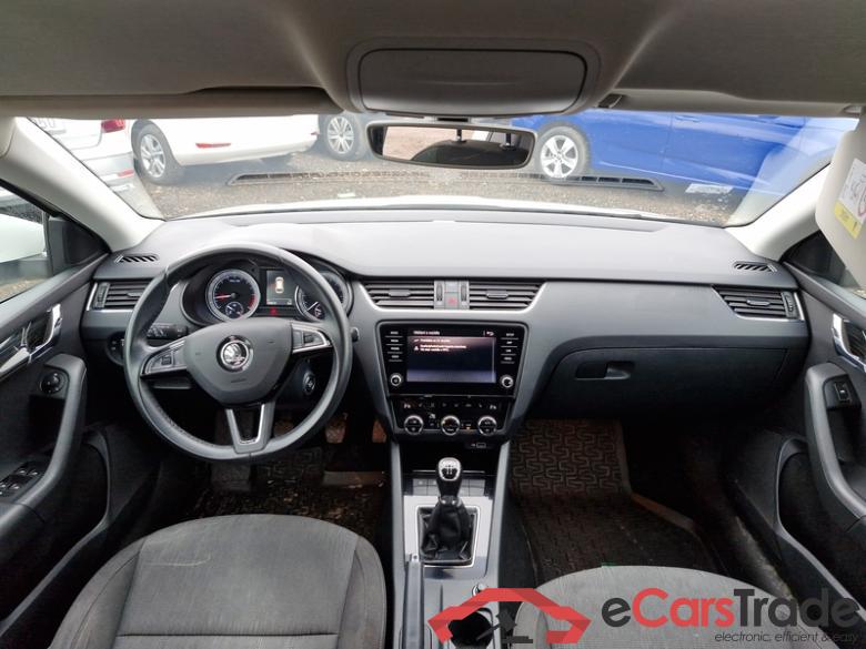 Skoda  Octavia Combi  (5E5)(03.2017->) Octavia Com 1.6TDI 85 Style #5