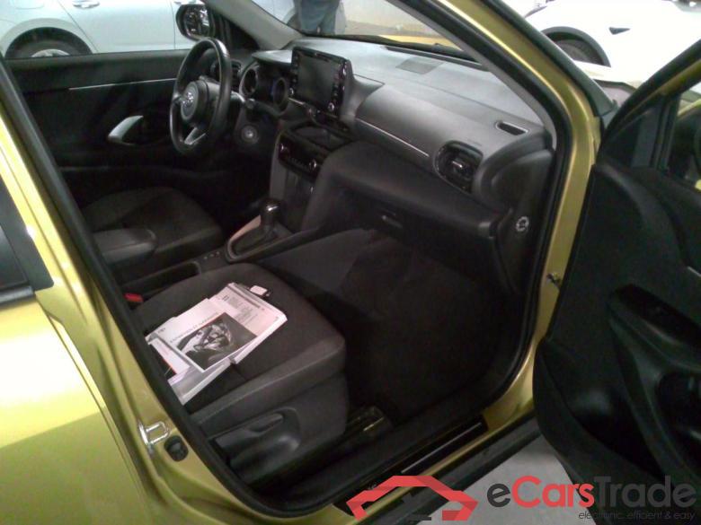 Yaris Cross 1,5 HEV 2WD Dynamic #5