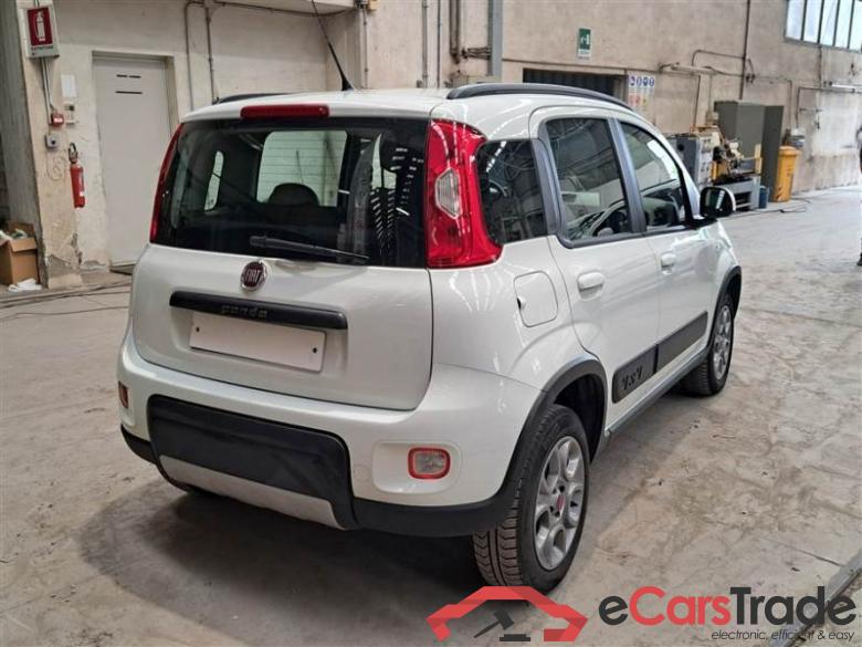 Fiat 1.34X4ENEL FIAT PANDA 2016 5P BERLINA 1.3 MJT 95CV SeS E6 4X4 #2