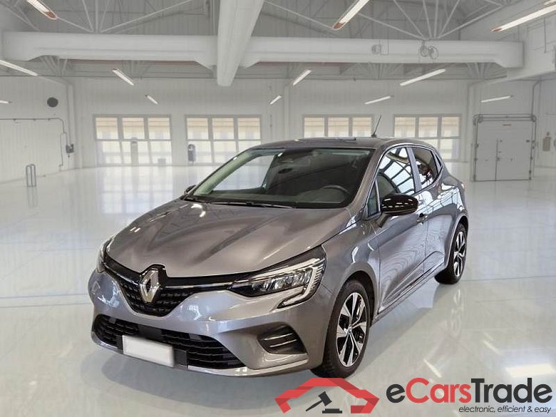 Renault EVOLUTION RENAULT CLIO / 2019 / 5P / BERLINA 1.5 DCI BLUE 74KW EVOLUTION #1