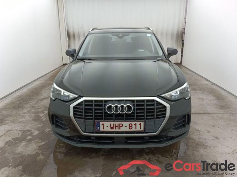 Audi Q3 35 TFSI S tronic 5d #1