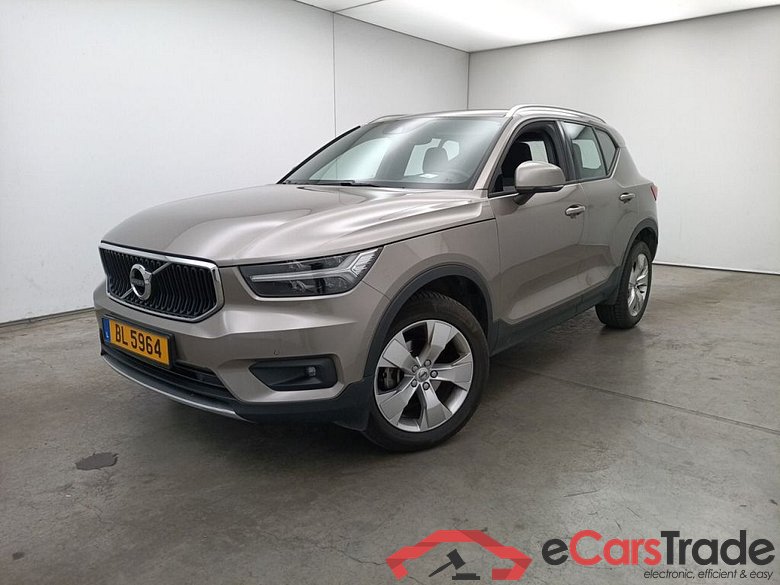 VOLVO XC40 1.5 T2 129 Momentum Pro Geartronic 5d