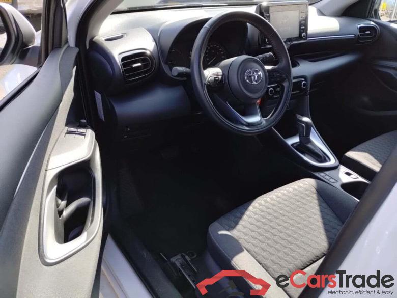 TOYOTA YARIS 1.5 Hybrid Active #5