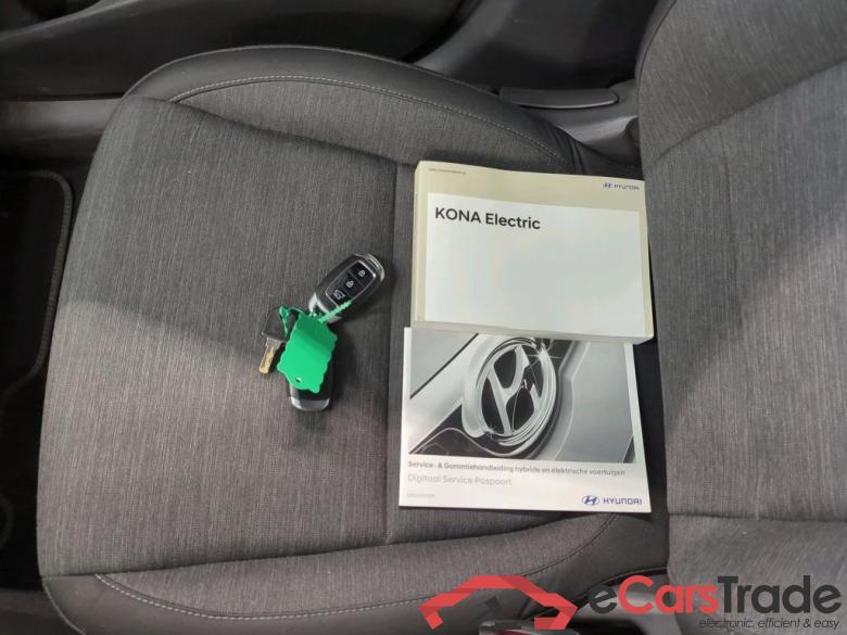 Hyundai Kona '17 Hyundai KONA Fashion Electric 64 kWh 5d #4