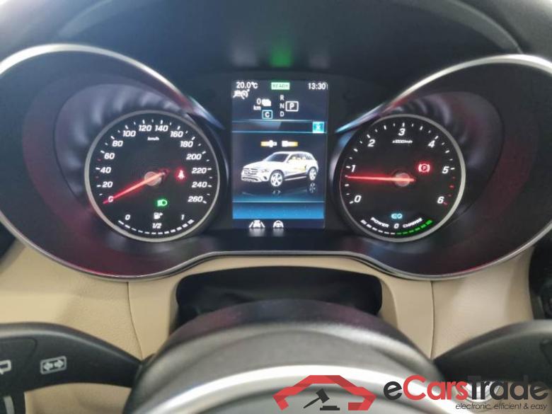 Mercedes 53 MERCEDES-BENZ GLC / 2019 / 5P / SUV 300 DE 4MATIC EQ-POWER BUSINESS AUT #4