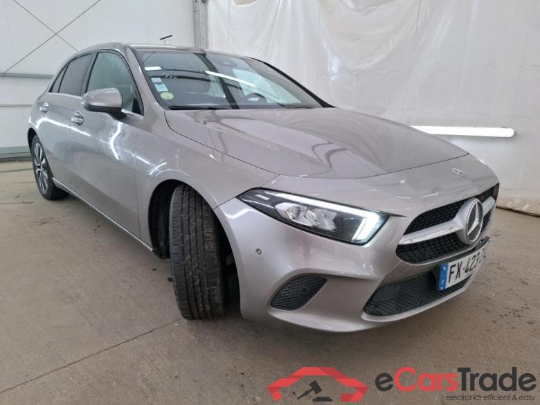Mercedes A 200 d Business Line 8G-DCT MERCEDES-BENZ Classe A Compact / 2018 / 5P / Berline A 200 d Business Line 8G-DCT #4