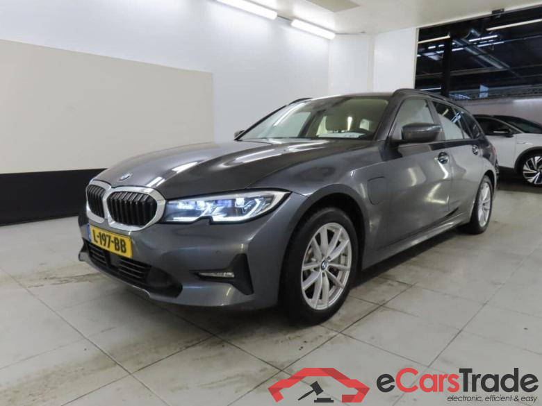 BMW 3-serie Touring 330e xDr. High Exec.
