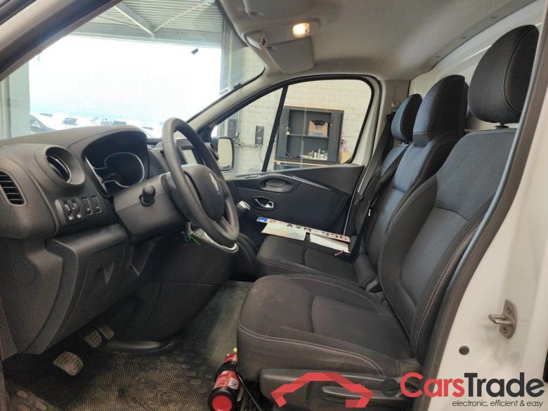 Renault Trafic L2H1 dCi 120 Grand Confort 2.9T 4d #6