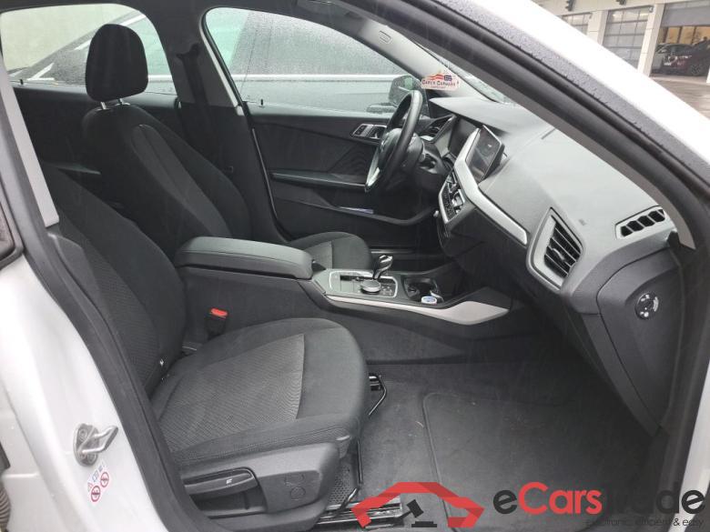 BMW - BMW 2 GRAN COUPE 216dA 116PK Advantage Pack Business & CockPit Pro Navigation & Parking Assistant Pack #3