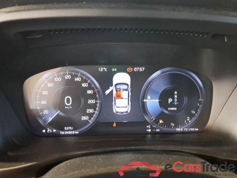 Volvo 235 VOLVO XC40 / 2017 / 5P / SUV T4 PLUG-IN HYBRID AUTO RECH INSCRIP EXPR #4