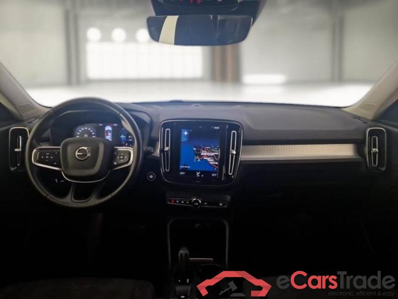 Volvo 228 VOLVO XC40 / 2017 / 5P / SUV T5 PLUG-IN HYBRID AUTO RECH INSCRIP EXPR #3