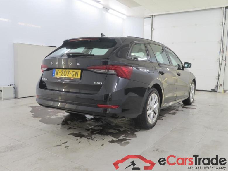 SKODA Octavia Combi 1.0 TSI Bns Edition #4