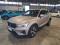 preview Volvo XC40 #0