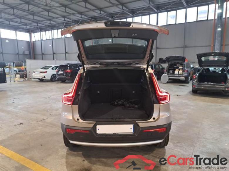 Volvo 9 VOLVO XC40 / 2021 / 5P / SUV T5 RECHARGE PLUG-IN AUTO CORE #5