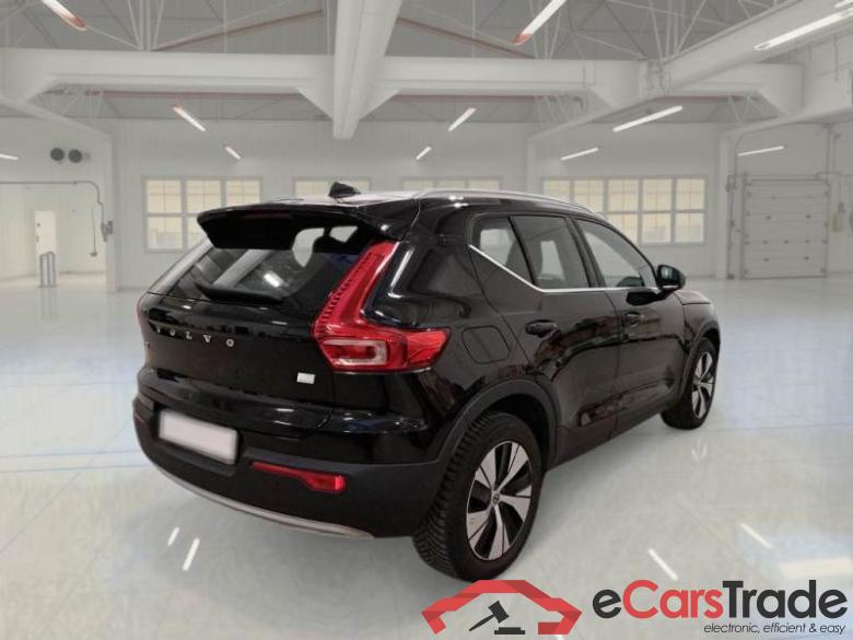 Volvo 191 VOLVO XC40 / 2017 / 5P / SUV T5 PLUG-IN HYBRID RECH INSCRIP EXPR #2
