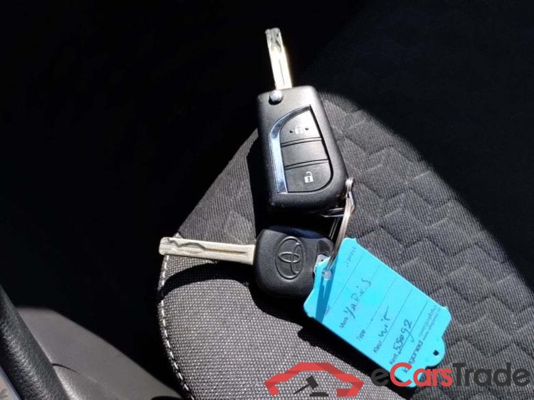 TOYOTA YARIS 1.5 Hybrid Active #5