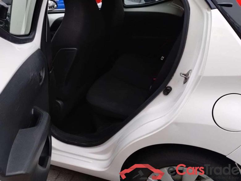 TOYOTA Aygo 1.0 VVT-i x-fun #5