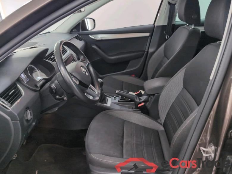 SKODA OCTAVIA COMBI - 2017 1.5 TSI ACT Ambition Safety Look GPS Confort #5