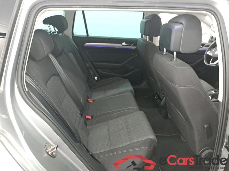 VOLKSWAGEN PASSAT VARIANT 1.5 TSI OPF MSQ VARIANT STYLE BUSINESS Adventure #6