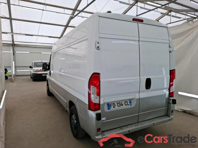 Citroen 35 L3H2 BlueHDi 110 BVM6 Club CITROEN Jumper / 2014 / 4P / Fourgon tôlé 35 L3H2 BlueHDi 110 BVM6 Club #2