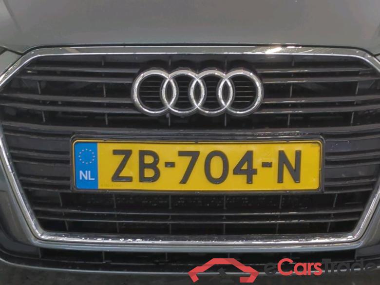 Audi A3 Sportback 12-19 Audi A3 Sportback 35 TFSI S tronic sport S Line Edition 5d #5