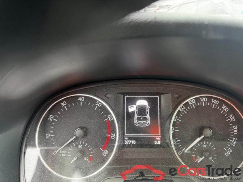 Skoda 1.0 MPI 60 Ambition Gtec Fabia Ambition 1.0 MPI 60CV BVM5 E6 #6