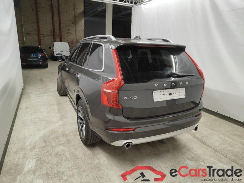 Volvo XC90 2.0 D4 FWD Geartronic Momentum 7PL. 5d #4