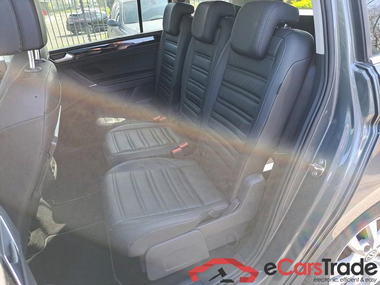 VOLKSWAGEN TOURAN DIESEL - 2015 2.0 TDi SCR Highline (EU6.2) #3