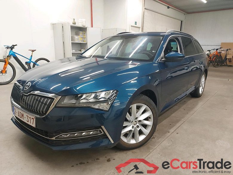 SKODA - SKO SUPERB COMBI 1.4 TSI iV 218PK DSG6 Ambition Pack Corporate & Heated Seats & Rear View Camera   * HYBRID *