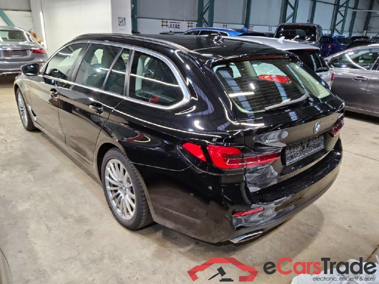 BMW 5-Serie ´16 Baureihe 5 Touring 530 e xDrive 2.0 215KW AT8 E6d #4