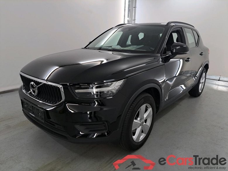 VOLVO XC40 1.5 T2 MOMENTUM CORE