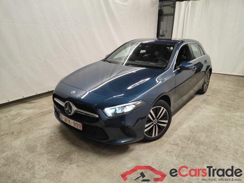 Mercedes-Benz A-Klasse A 250 e Business Solution 5d #3
